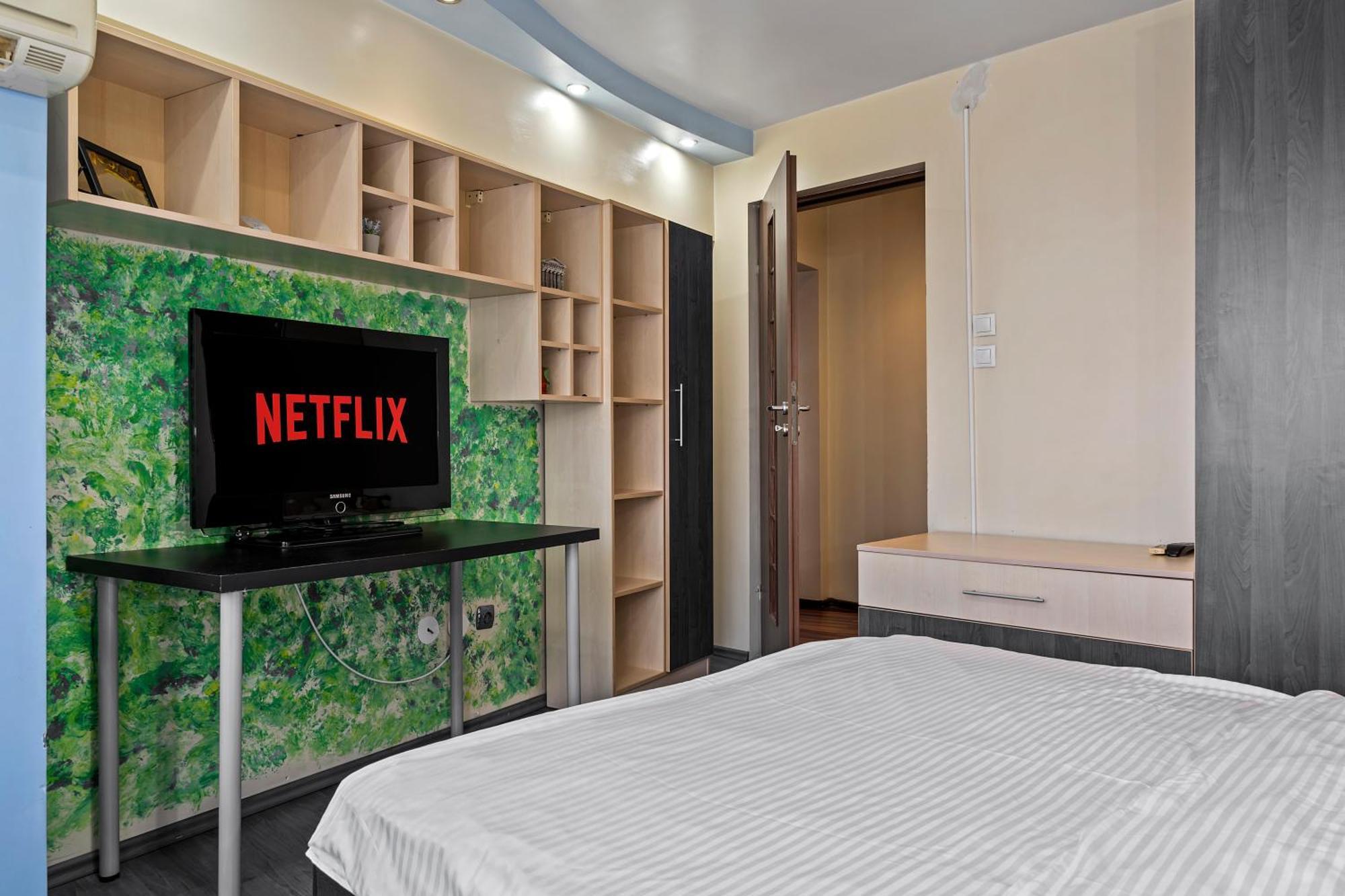 4 Rooms Unirii 47 Бухарест Экстерьер фото