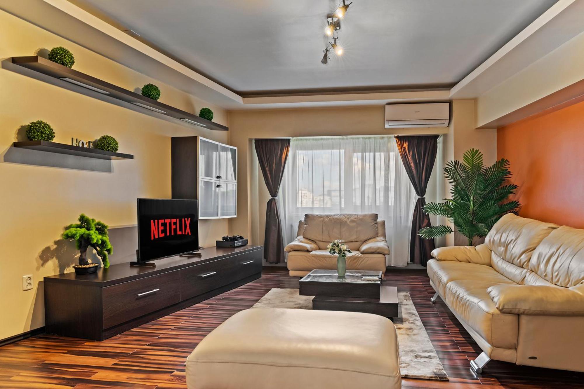 4 Rooms Unirii 47 Бухарест Экстерьер фото
